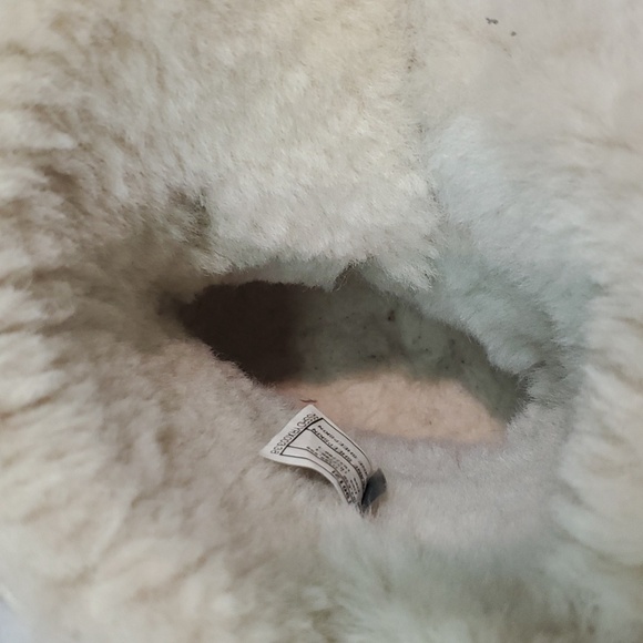 Ugg Australia Women Bailey I Do Wedding Bridal Short Sheepskin Boots shoes 8 - Picture 15 of 15